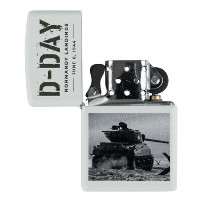 Zippo D-Day Sherman Tank