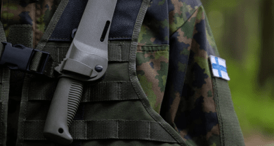 Peltonen M95 Ranger Puukko Cerakote PTFE with Composite Sheath - Grön
