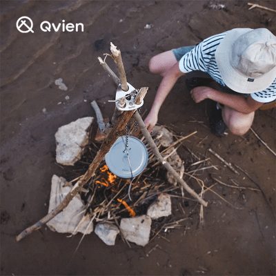 Proelia Tripod Qvien