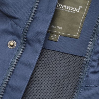 Pinewood Jacka Finnveden Hybrid Barn