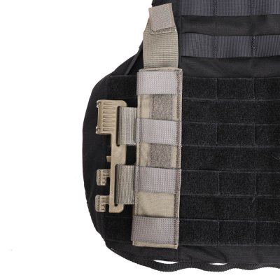 Snigel Squeeze Buckle Closure