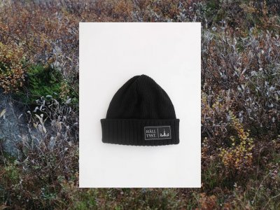 Lemmel Kaffe Beanie "Turpa kiinni" with Windstopper