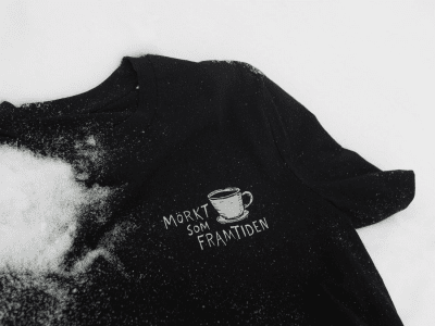 Lemmel Kaffe T-Shirt Mörkt som Framtiden