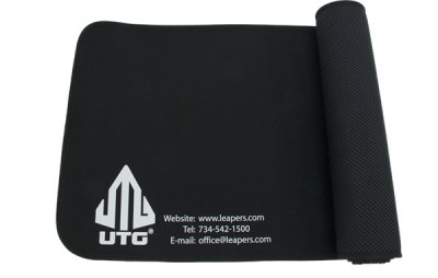 UTG Universal Firearm Cleaning Mat 132x38cm - Svart