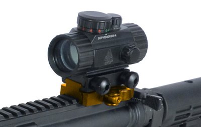 UTG 5-Slot QD Lever Mount Adaptor and Riser, Medium Profile