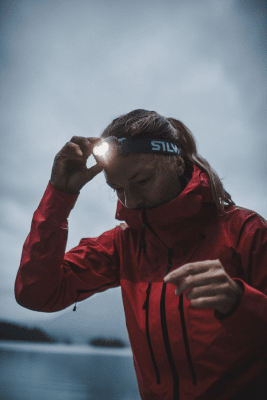 Silva Discover Hybrid Pannlampa Vit/Orange/Röd - 500LM IP65